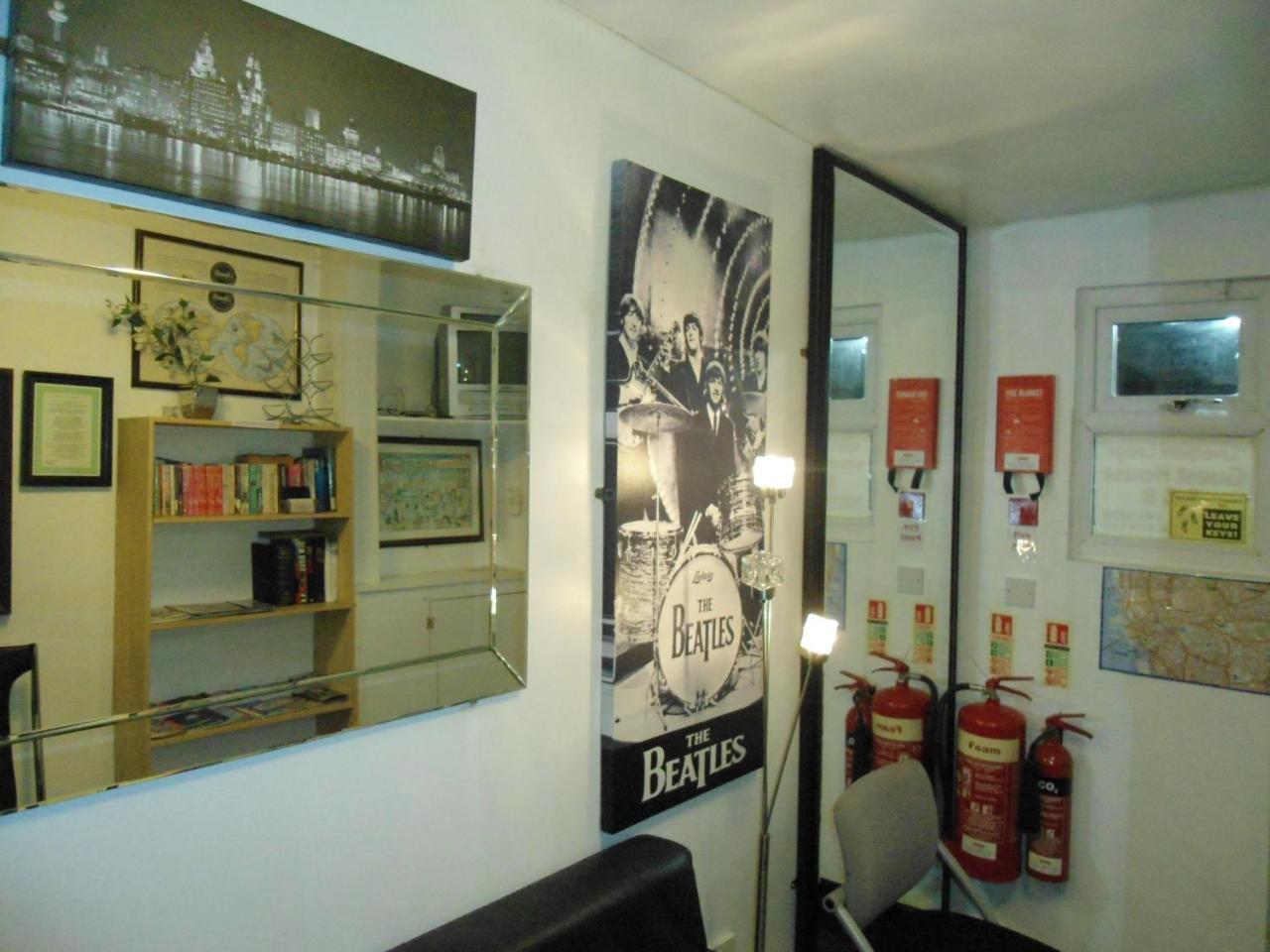 Liverpool Lodge Екстер'єр фото